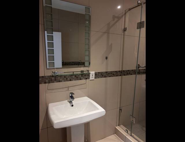 2 BEDROOM APARTMENT FOR SALE IN UMHLANGA RIDGE